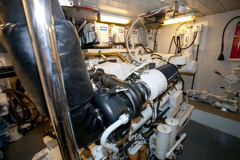 Slide: The Image of Azimut 85 Ultimate 1998 - 44
