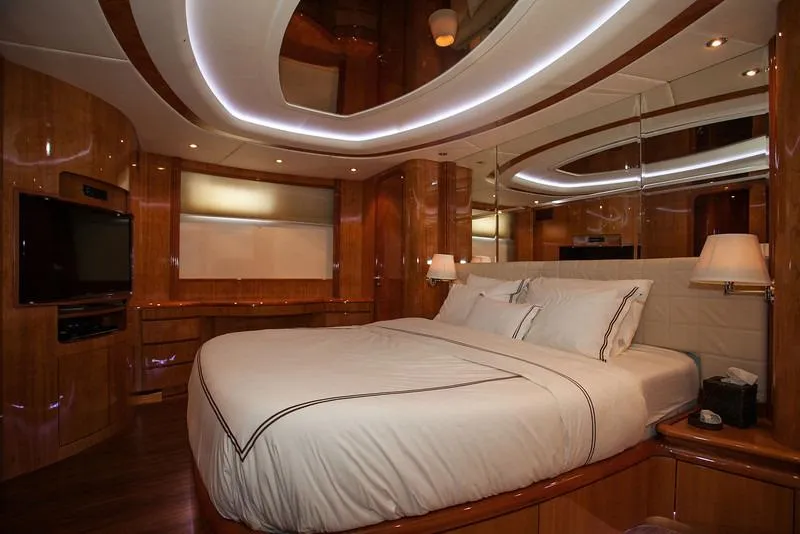 Slide: The Image of Azimut 85 Ultimate 1998 - 8