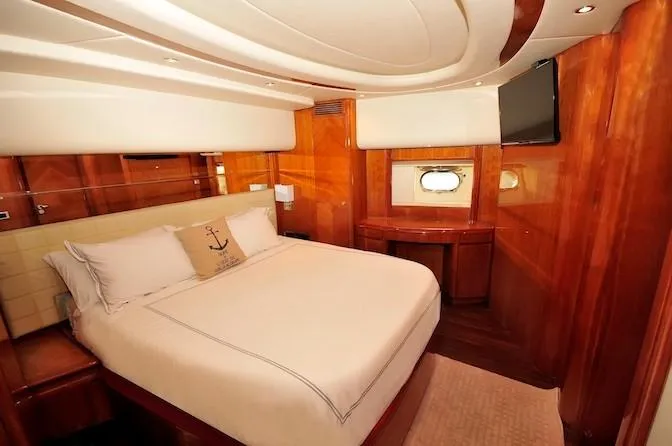 Slide: The Image of Azimut 85 Ultimate 1998 - 16