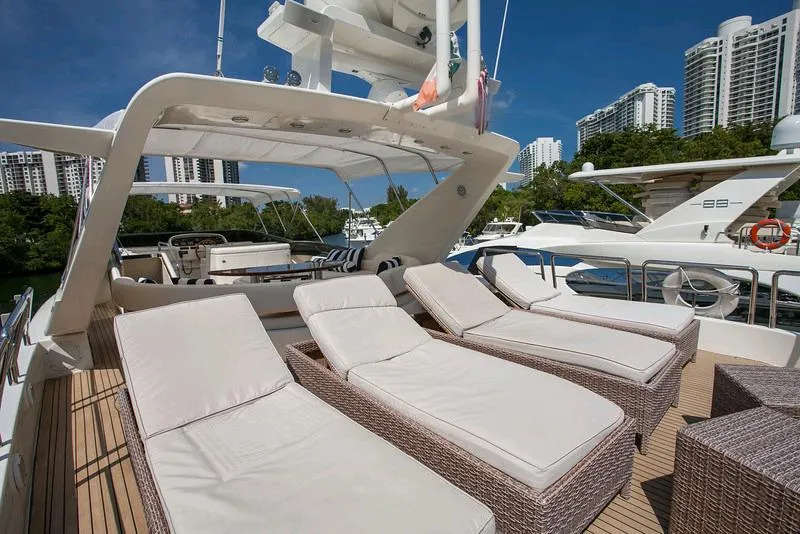 Slide: The Image of Azimut 85 Ultimate 1998 - 33