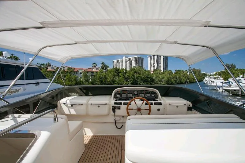 Slide: The Image of Azimut 85 Ultimate 1998 - 31