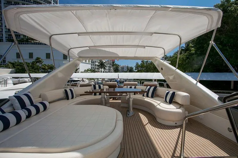 Slide: The Image of Azimut 85 Ultimate 1998 - 26