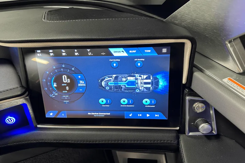 Slide: The Image of Mastercraft XT24 2025 - 100