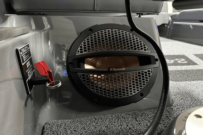 Slide: The Image of Mastercraft XT24 2025 - 110