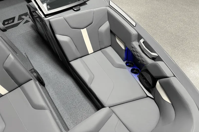 Slide: The Image of Mastercraft XT24 2025 - 123