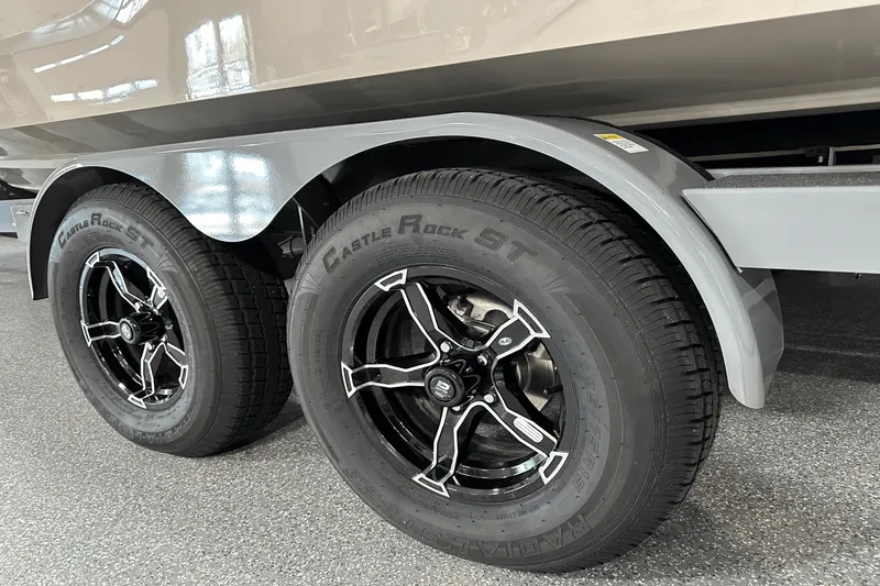 Slide: The Image of Mastercraft XT24 2025 - 129