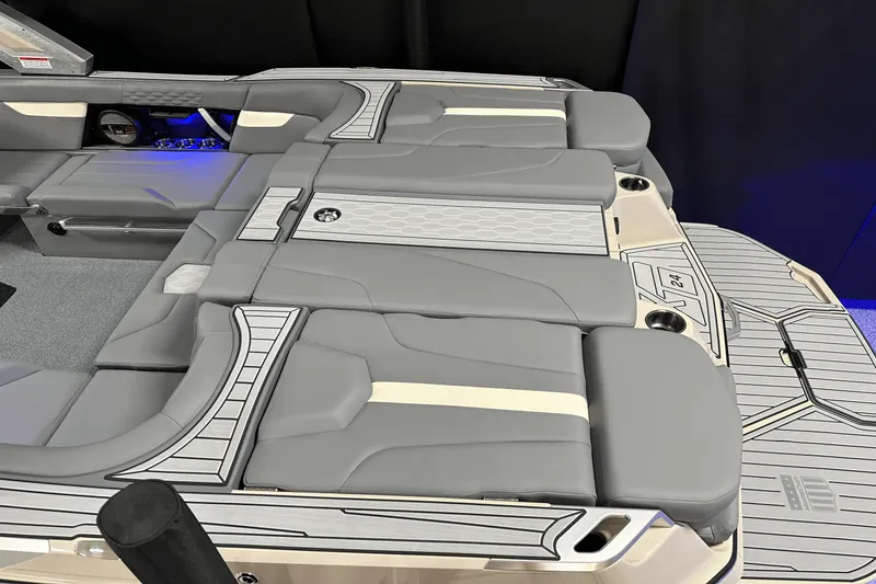 Slide: The Image of Mastercraft XT24 2025 - 13