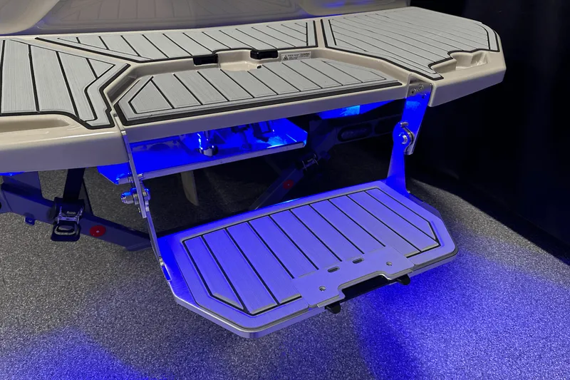 Slide: The Image of Mastercraft XT24 2025 - 18