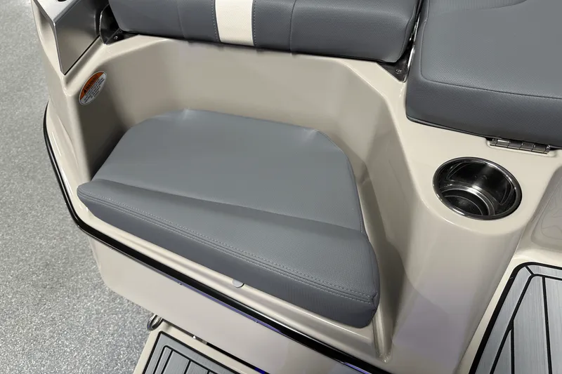 Slide: The Image of Mastercraft XT24 2025 - 24