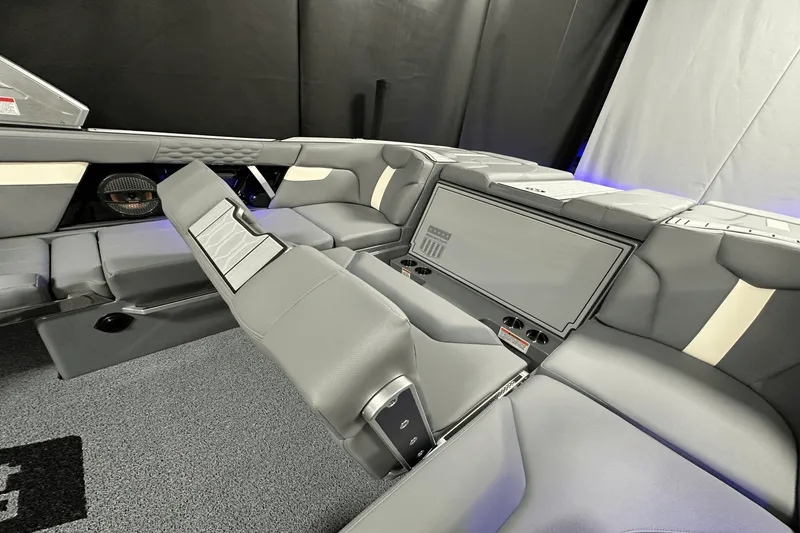 Slide: The Image of Mastercraft XT24 2025 - 43