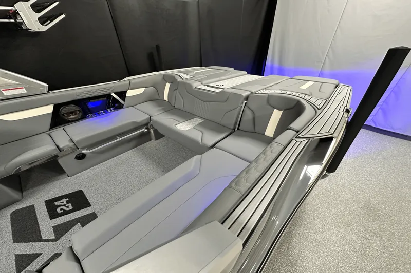 Slide: The Image of Mastercraft XT24 2025 - 9