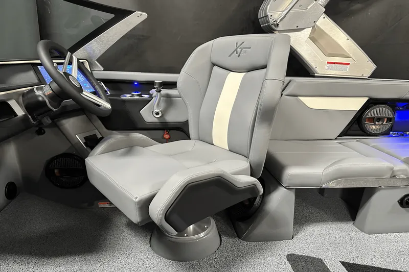 Slide: The Image of Mastercraft XT24 2025 - 91