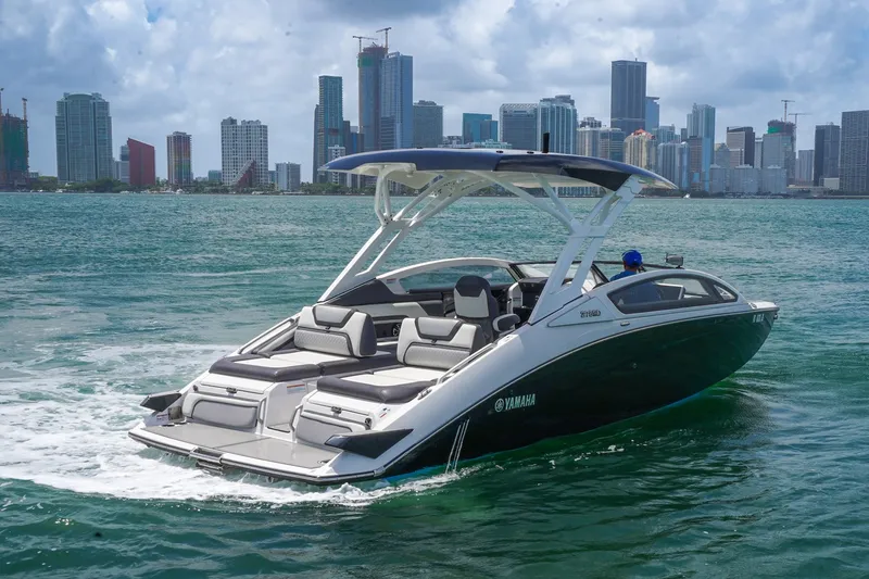 Slide: The Image of Yamaha 275SD 2021 - 11