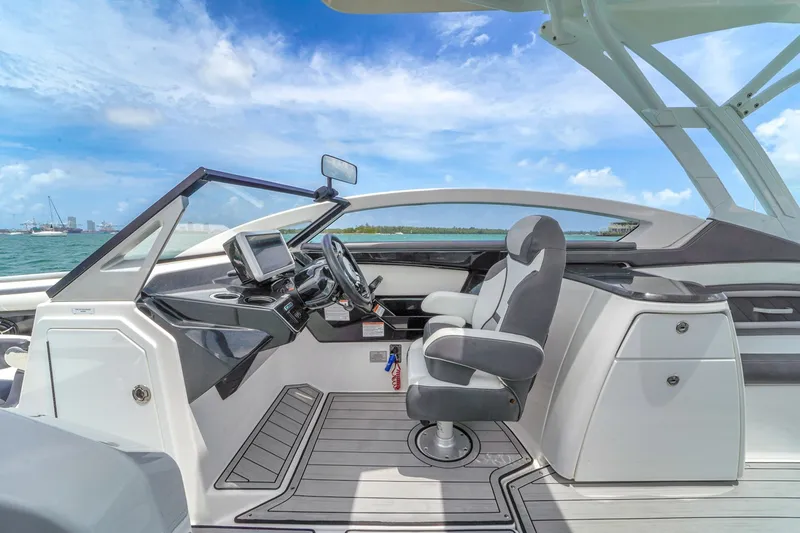 Slide: The Image of Yamaha 275SD 2021 - 38