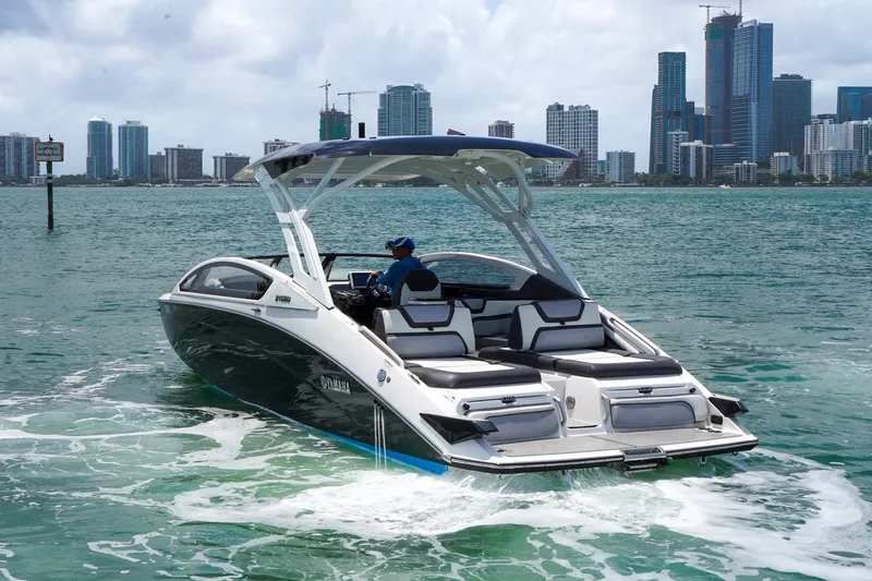 Slide: The Image of Yamaha 275SD 2021 - 15