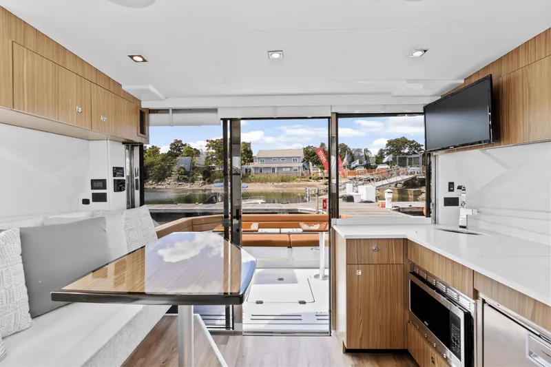 Slide: The Image of Cruisers 42 Cantius 2025 - 31