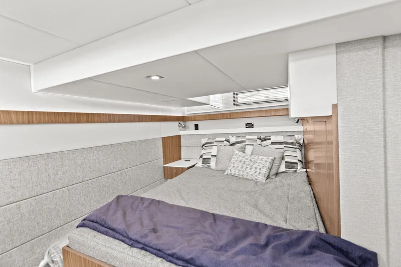 Slide: The Image of Cruisers 42 Cantius 2025 - 35