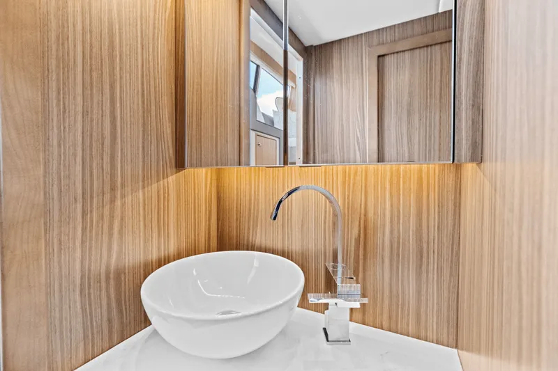 Slide: The Image of Cruisers 42 Cantius 2025 - 40