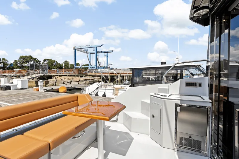 Slide: The Image of Cruisers Yachts 42 Cantius 2025 - 14