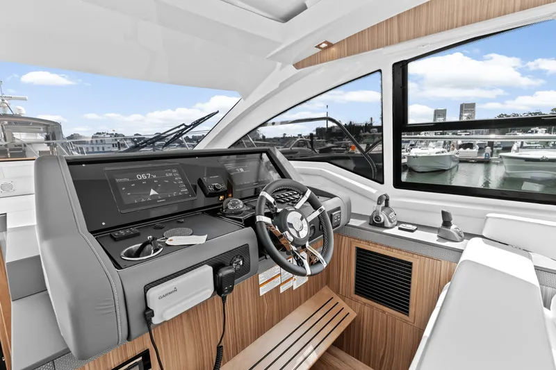 Slide: The Image of Cruisers Yachts 42 Cantius 2025 - 23