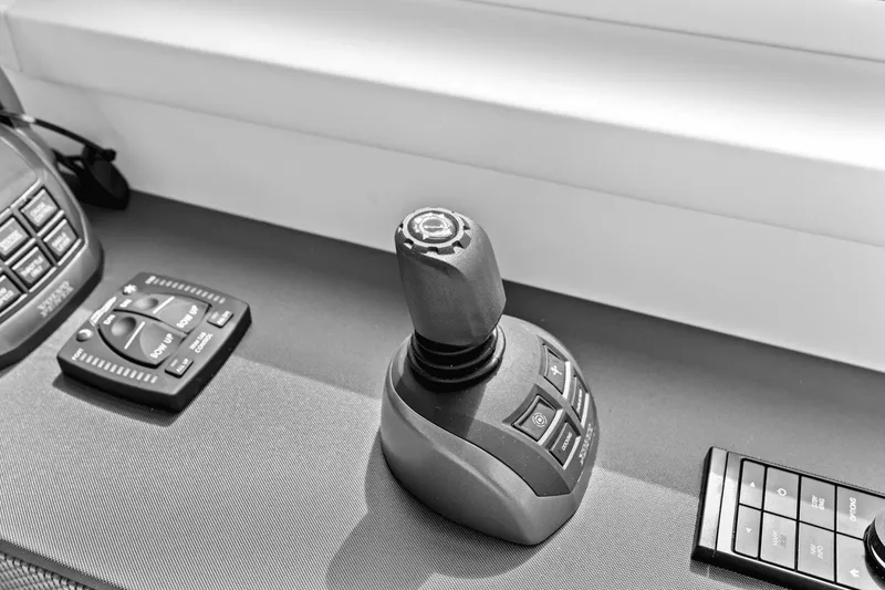 Slide: The Image of Cruisers Yachts 42 Cantius 2025 - 29