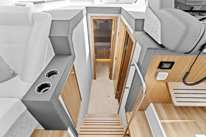 Slide: The Image of Cruisers Yachts 42 Cantius 2025 - 33