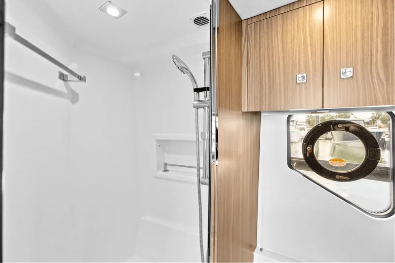 Slide: The Image of Cruisers Yachts 42 Cantius 2025 - 39