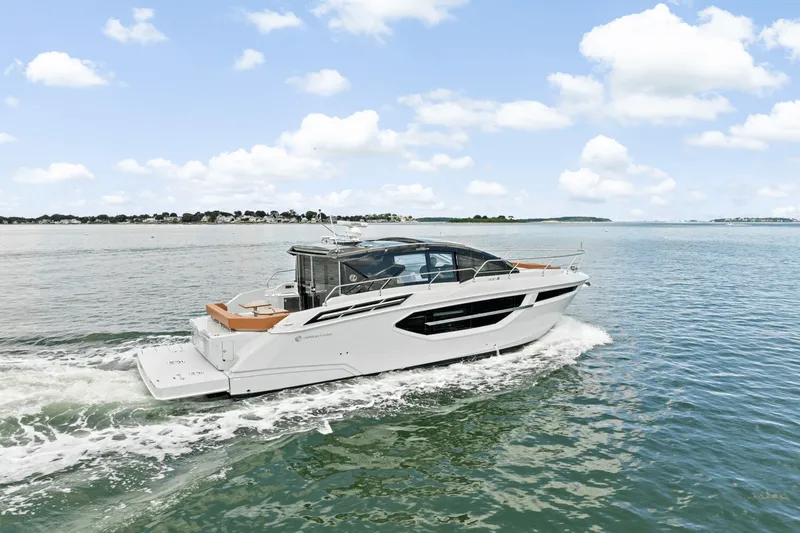 Slide: The Image of Cruisers Yachts 42 Cantius 2025 - 60