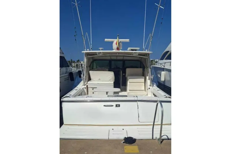 Slide: The Image of Tiara 3800 Open 2005 - 1