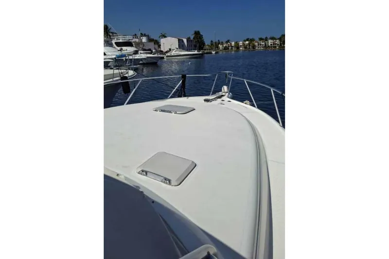 Slide: The Image of Tiara 3800 Open 2005 - 10