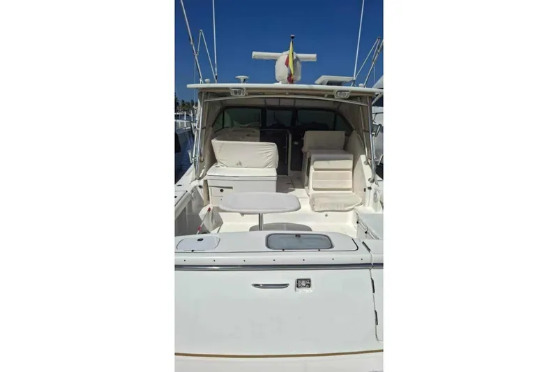 Slide: The Image of Tiara 3800 Open 2005 - 2