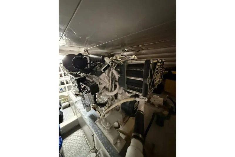 Slide: The Image of Bertram 630 Convertible 2005 - 22