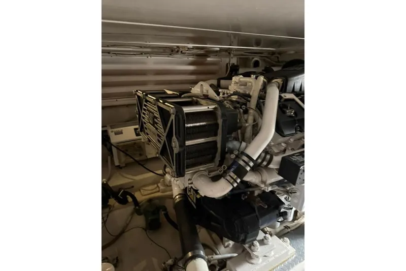 Slide: The Image of Bertram 630 Convertible 2005 - 21