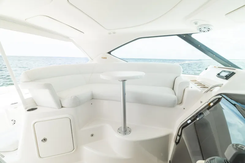 Slide: The Image of Tiara 3500 Sovran LE 2010 - 36