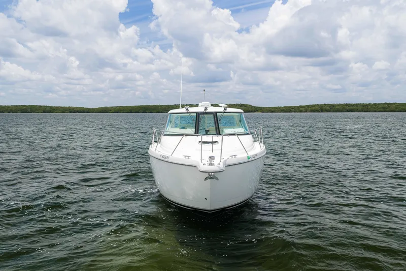 Slide: The Image of Tiara 3500 Sovran LE 2010 - 11