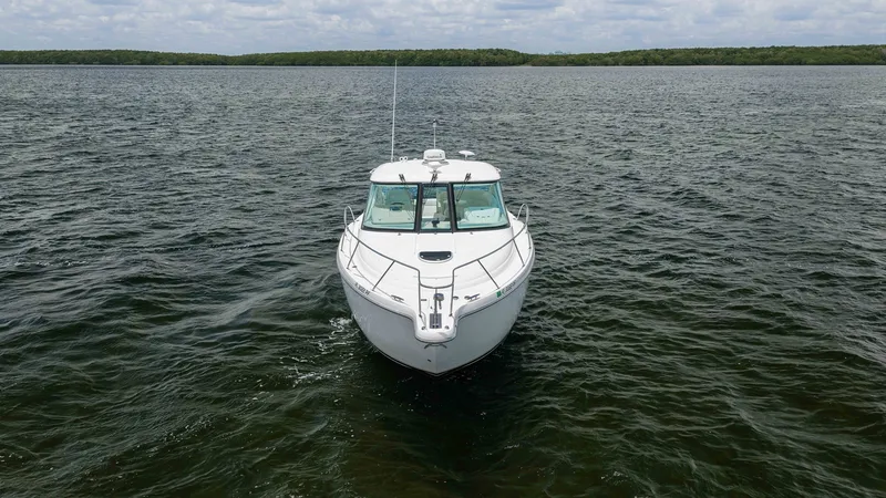 Slide: The Image of Tiara 3500 Sovran LE 2010 - 2