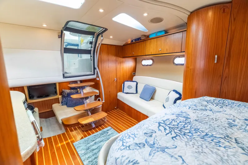 Slide: The Image of Tiara 3500 Sovran LE 2010 - 41