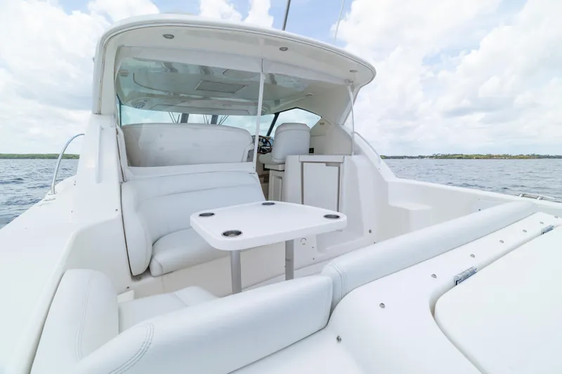 Slide: The Image of Tiara 3500 Sovran LE 2010 - 21