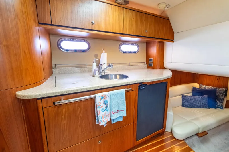 Slide: The Image of Tiara 3500 Sovran LE 2010 - 44