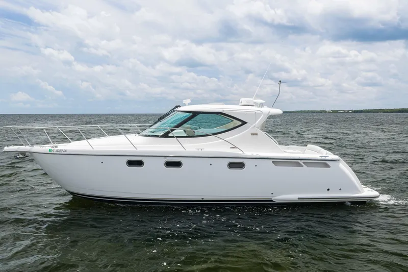Slide: The Image of Tiara 3500 Sovran LE 2010 - 8