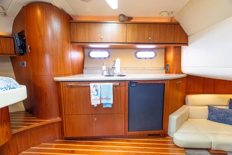 Slide: The Image of Tiara 3500 Sovran LE 2010 - 43