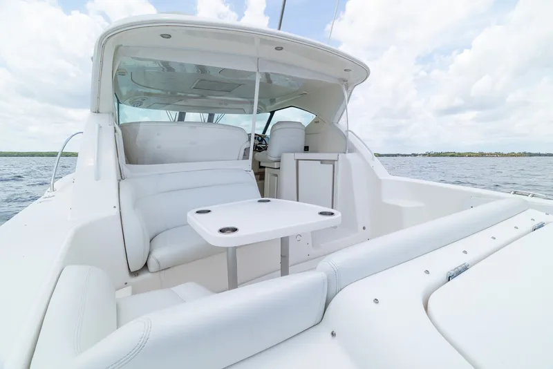 Slide: The Image of Tiara 3500 Sovran LE 2010 - 21