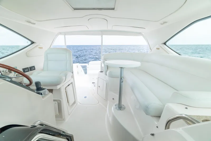 Slide: The Image of Tiara 3500 Sovran LE 2010 - 37