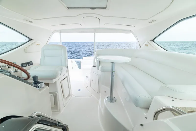 Slide: The Image of Tiara 3500 Sovran LE 2010 - 37