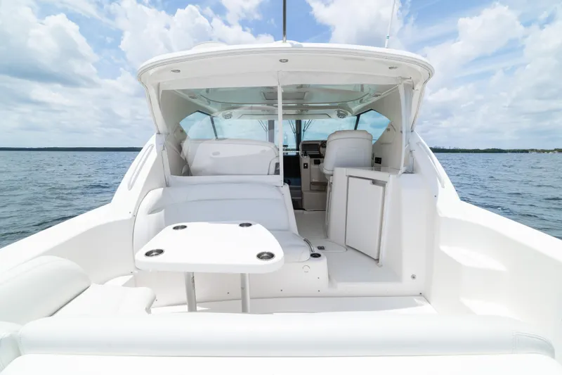 Slide: The Image of Tiara 3500 Sovran LE 2010 - 22