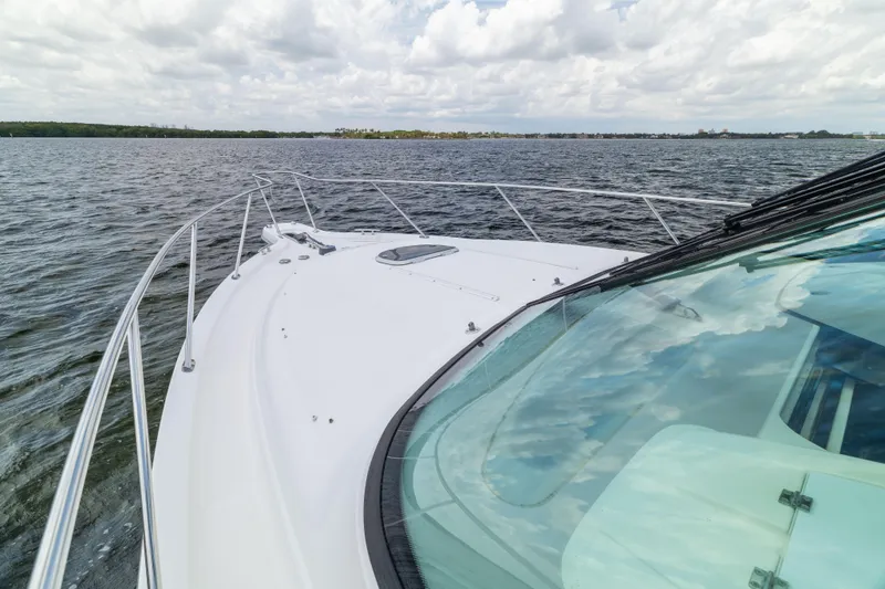 Slide: The Image of Tiara 3500 Sovran LE 2010 - 16