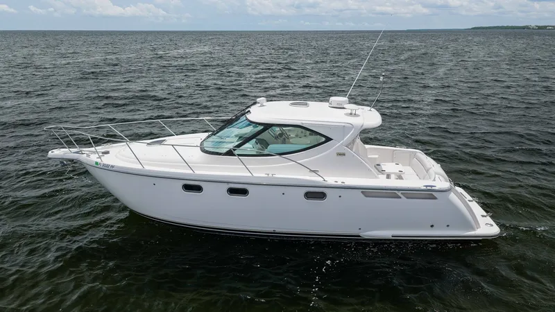 The Image of Tiara 3500 Sovran LE 2010 - 0