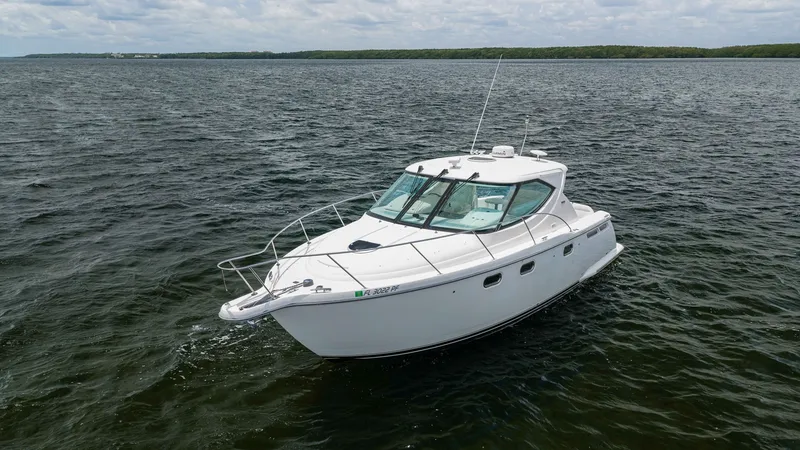 Slide: The Image of Tiara 3500 Sovran LE 2010 - 16