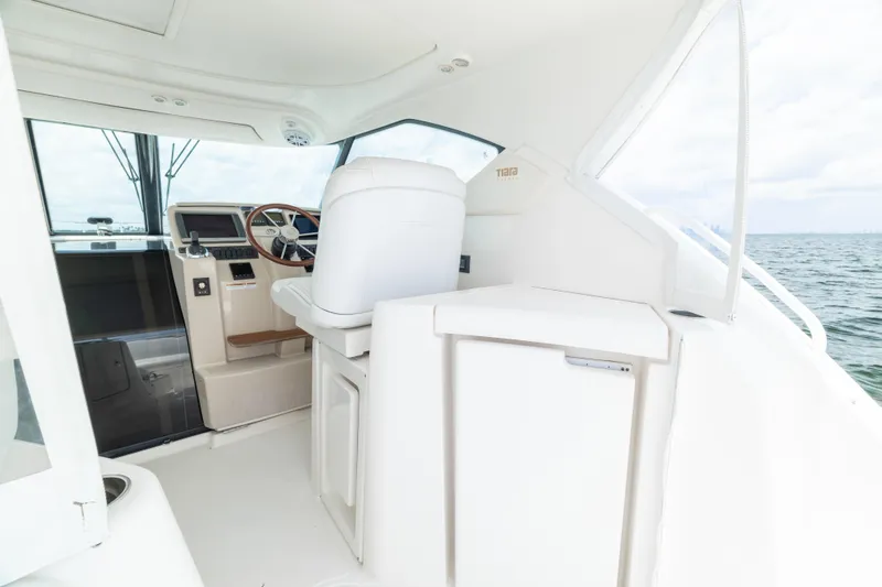 Slide: The Image of Tiara 3500 Sovran LE 2010 - 29