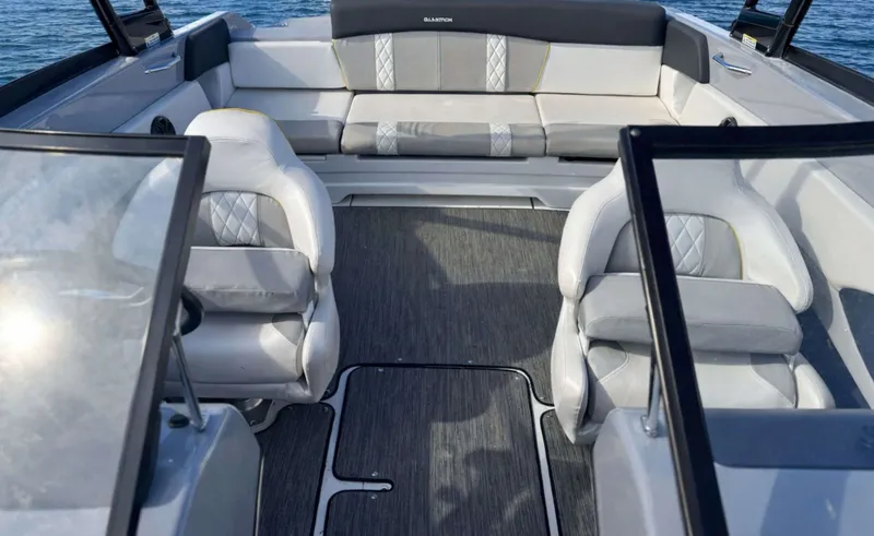 Slide: The Image of Glastron Hours GTS200 stk number 2020 - 16